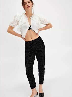 NWOT For Love And Lemons Black Floral Velvet Cropped Pants